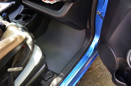 EVA коврики на Toyota Prius C 2011 - 2021 в Мытищах