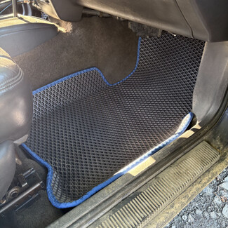 Коврики на Jeep Grand Cherokee (ZJ) 1992 - 1999 в Мытищах