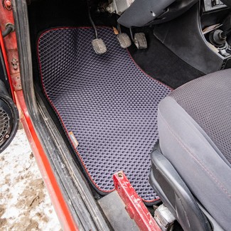 Коврики на Lada (ВАЗ) 2101, 2102, 2103, 2104, 2105, 2106, 2107 1970 - 2012 в Мытищах