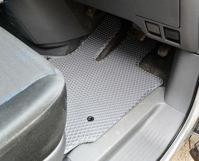 EVA коврики на Toyota Voxy (R70) 2007 - 2013 в Мытищах