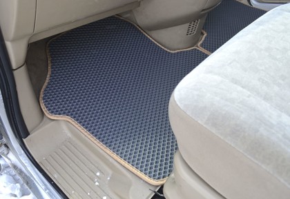 Коврики на Nissan Serena (C24) 1999 - 2005 в Мытищах