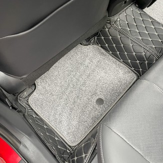 Ворсовые коврики на Toyota Camry (XV70) 2017 - 2024 в Мытищах