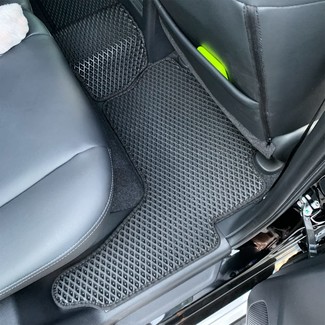 Коврики на Mitsubishi Montero Sport III 2015 - 2025 в Мытищах