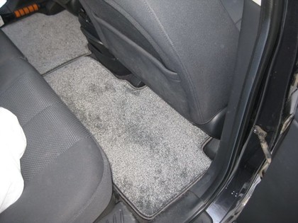 Коврики на KIA Carens II 2006 - 2012 в Мытищах