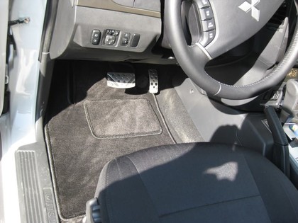 Коврики на Mitsubishi Pajero IV 2006 - 2021 в Мытищах