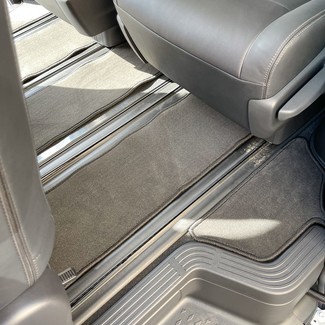 Ворсовые коврики на Toyota Hiace (H300) 2019 - 2025 в Мытищах