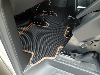 Ворсовые коврики на Volkswagen Caravelle (T6) 2015 - 2019 в Мытищах
