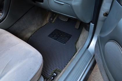 Коврики на Mitsubishi Diamante II 1995 - 2005 в Мытищах