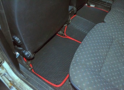 Коврики на Volkswagen Passat B4 1993 - 1997 в Мытищах