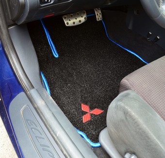 Коврики на Mitsubishi Eclipse IV 2005 - 2011 в Мытищах