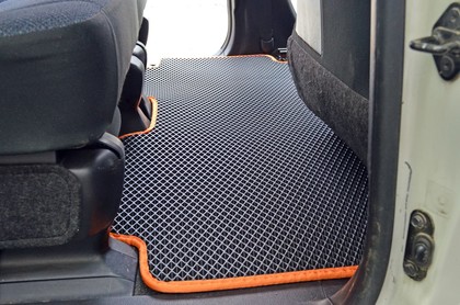 Ворсовые коврики на Toyota Sienta II 2015 - 2022 в Мытищах