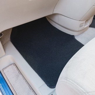 Коврики на Nissan Serena (C25) 2005 - 2010 в Мытищах