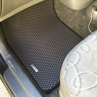 Коврики на Toyota Vitz I 1998 - 2005 в Мытищах