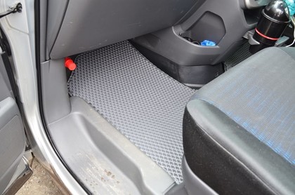 EVA коврики на Toyota Voxy (R70) 2007 - 2013 в Мытищах