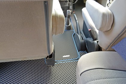Коврики на Mitsubishi Delica 4 1994 - 2007 в Мытищах