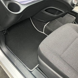 Ворсовые коврики на Toyota Sienta II 2015 - 2022 в Мытищах