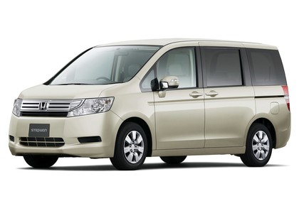 Коврики на Honda StepWGN IV 2009 - 2015 в Мытищах