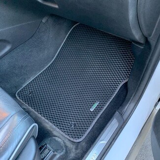 Коврики на Jeep Grand Cherokee (WK2) 2010 - 2022 в Мытищах