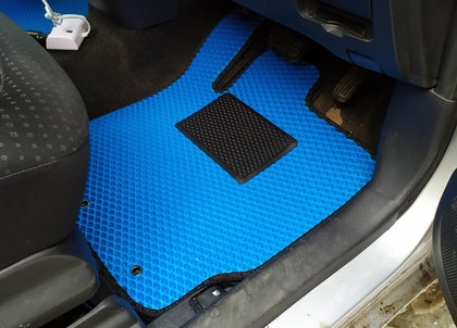 Ворсовые коврики на Toyota Ractis I 2005 - 2010 в Мытищах