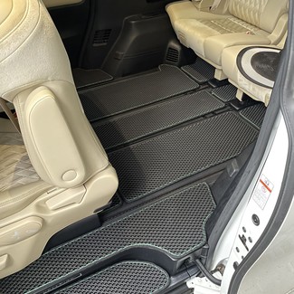 Коврики на Toyota Vellfire (H30) 2015 - 2023 в Мытищах