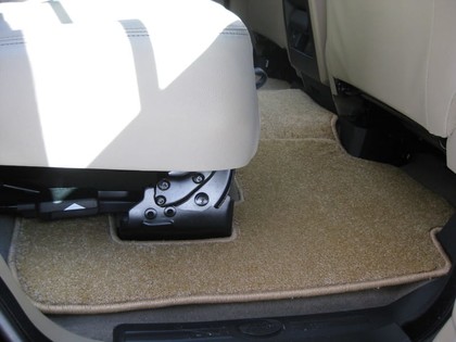 Коврики на Land Rover Discovery III 2004 - 2009 в Мытищах