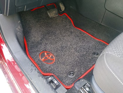 Коврики на Toyota Corolla (E18) 2012 - 2019 в Мытищах